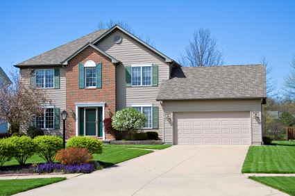 Professional Driveway Cleaning and Tips for Keeping it Clean in Oceanside Thumbnail